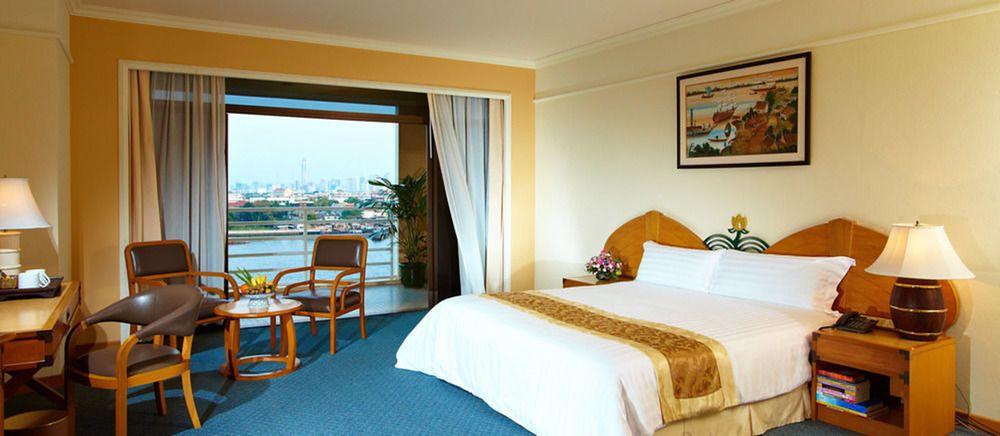 The Royal River 4*